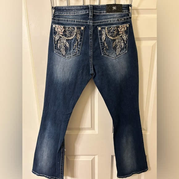 Sold on another platform - Picture 2 of 12